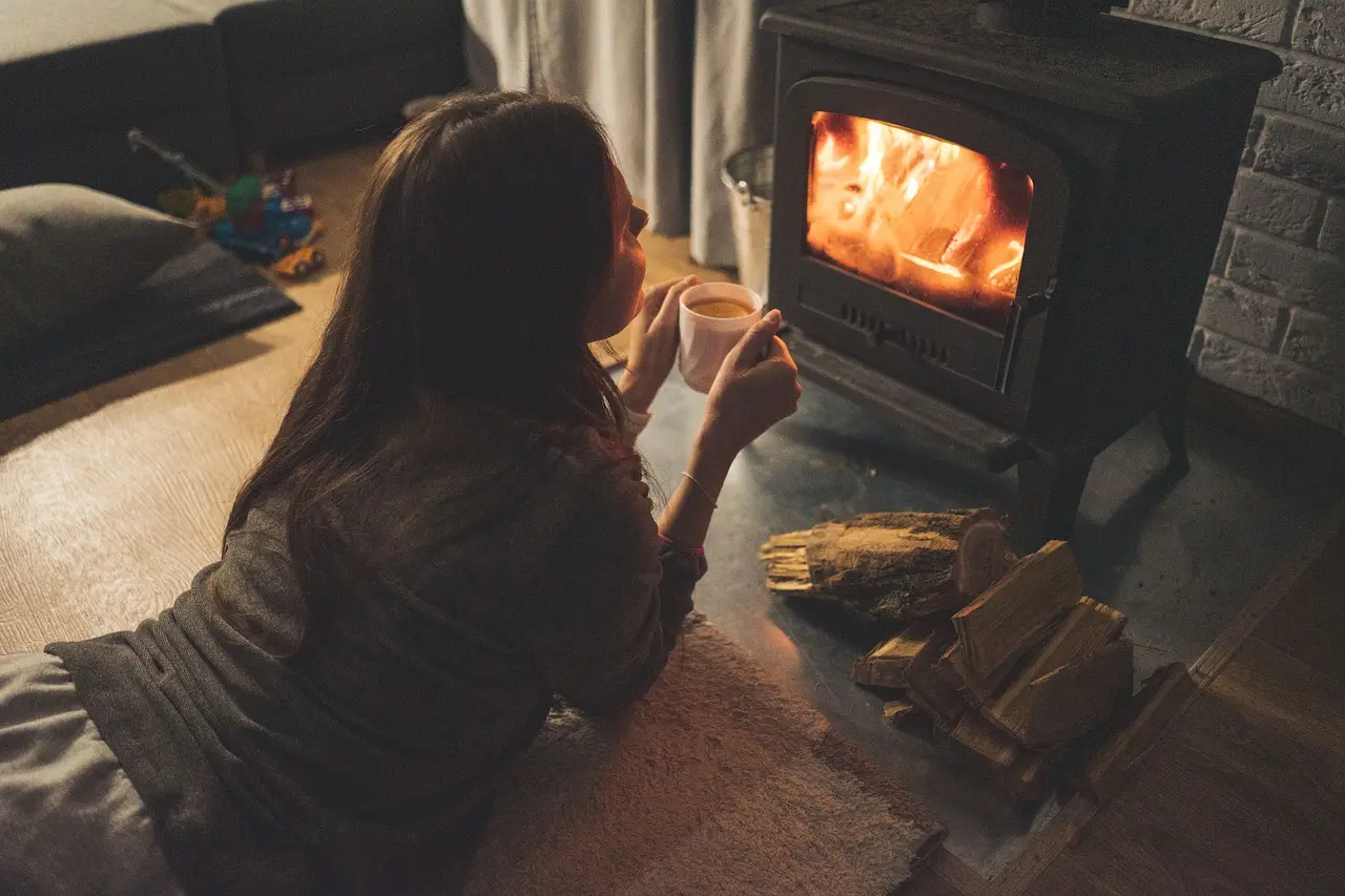 Which fireplace heats which room best?